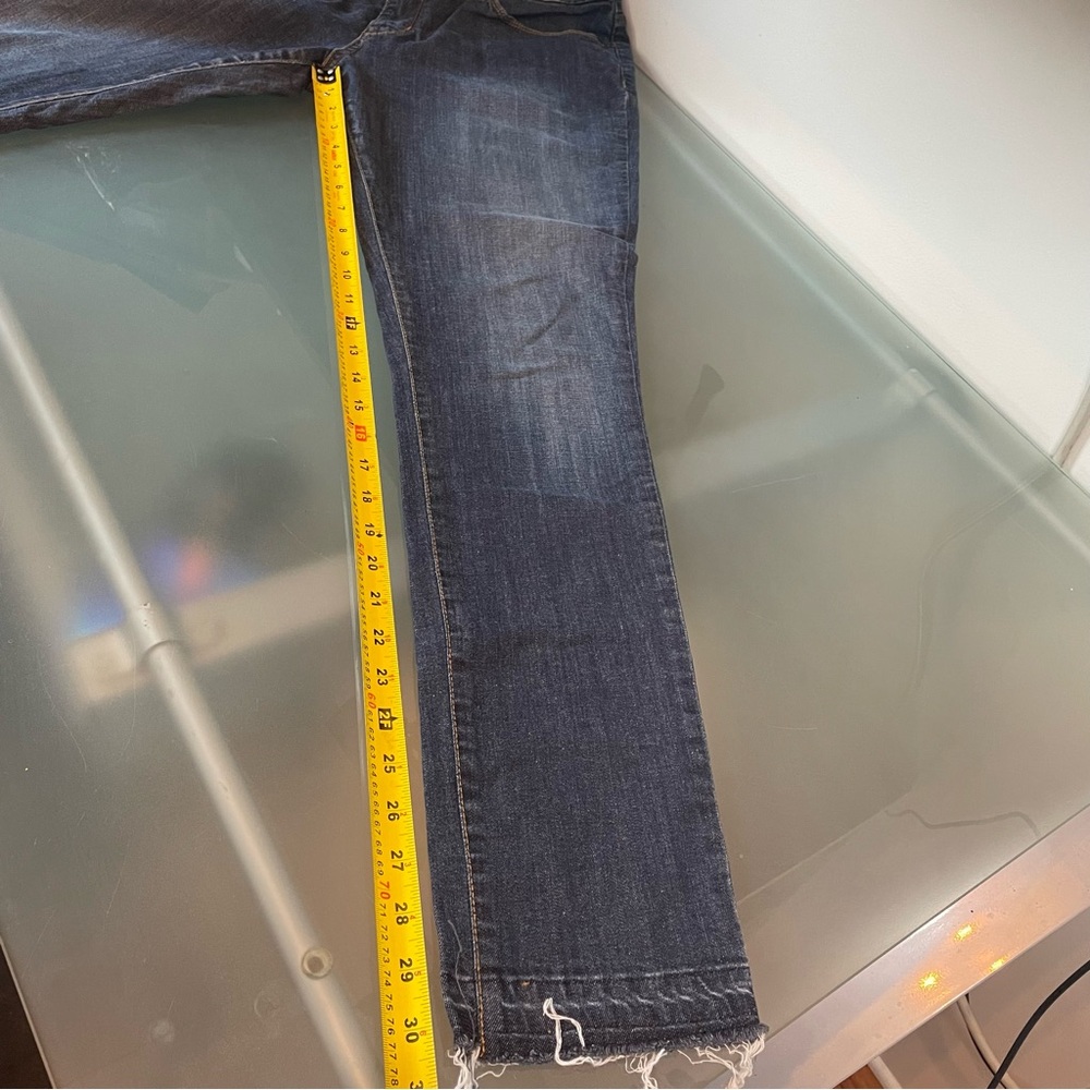 Denizen from Levi's Dark Wash Women's Skinny Jeans - Picture 7 of 11